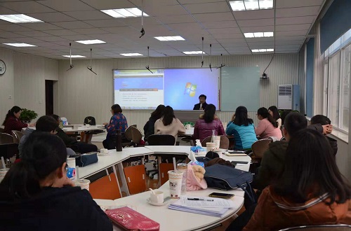 MK体育举办“混合式教学背景下的网络空间建设”教学沙龙活动