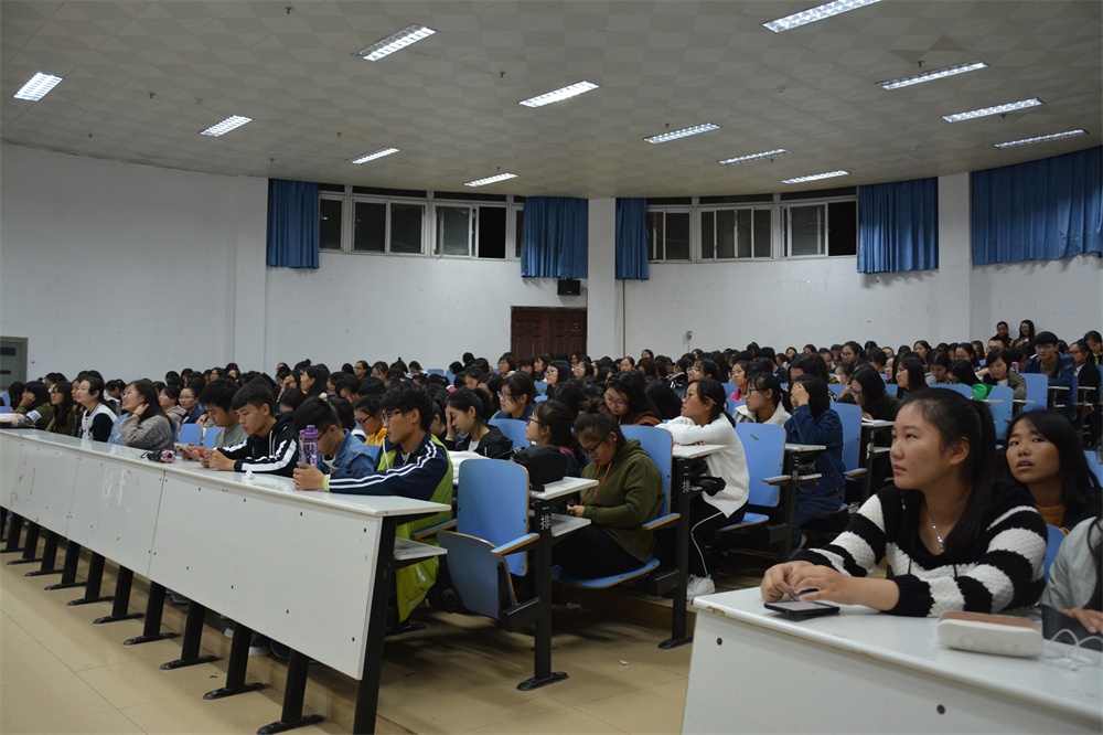 MK体育成功举办安全教育宣讲会
