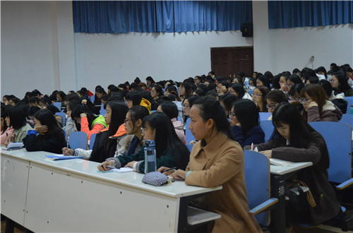    MK体育专四交流研讨会顺利举行