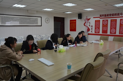 MK体育深入学习习近平总书记在学校思想政治理论课教师座谈会上讲话精神